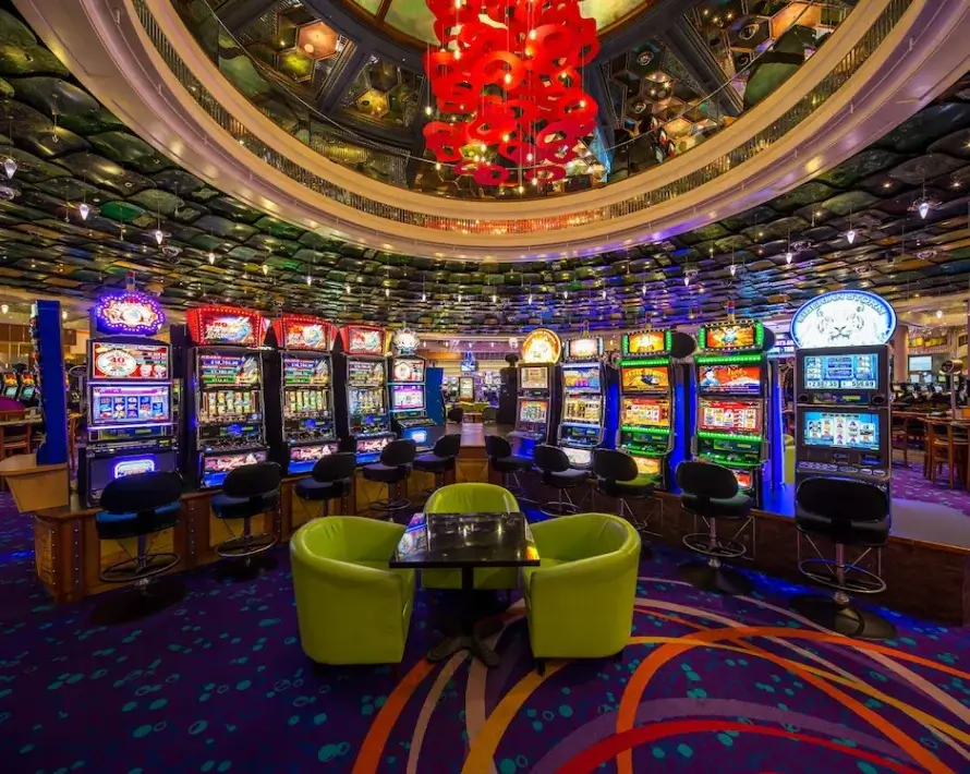 Pullman Reef Hotel Casino image